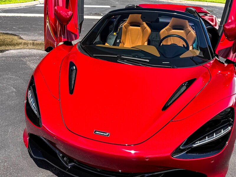 2022 McLaren 720S Spider - Photo 4 - Bonita Springs, FL 34134