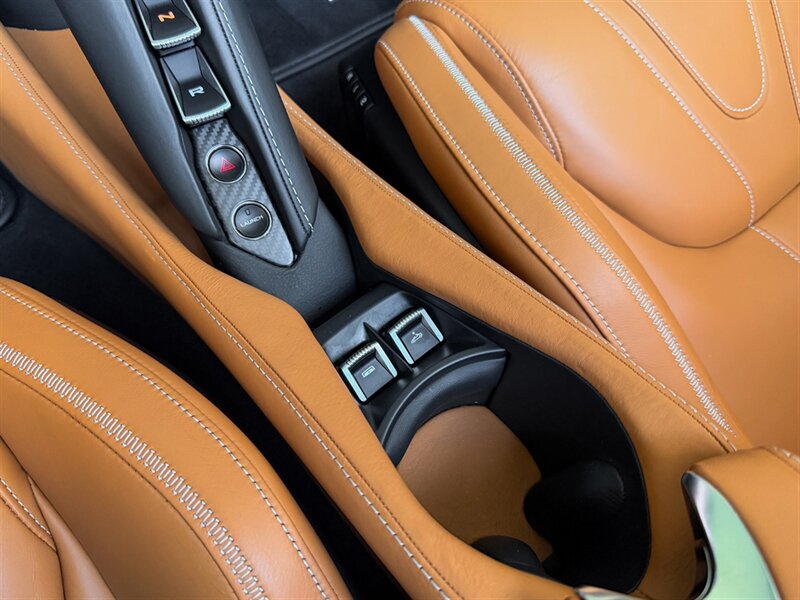 2022 McLaren 720S Spider - Photo 21 - Bonita Springs, FL 34134