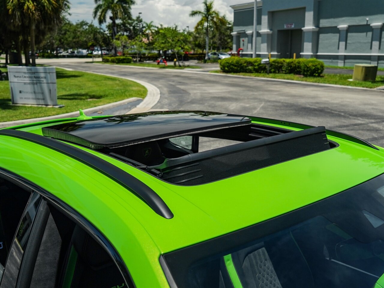 2023 Lamborghini Urus S   - Photo 80 - Bonita Springs, FL 34134