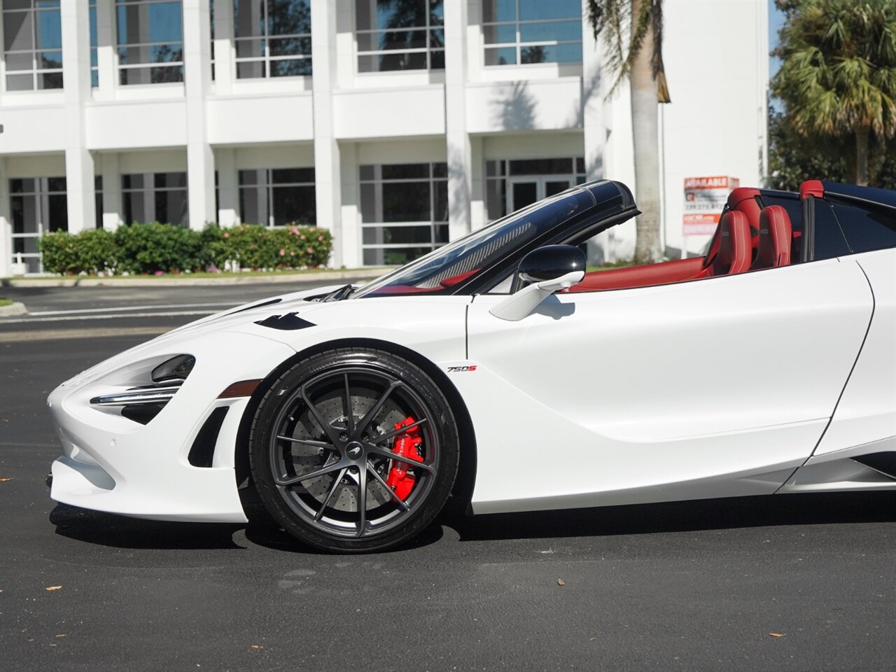 2024 McLaren 750S Spider   - Photo 36 - Bonita Springs, FL 34134