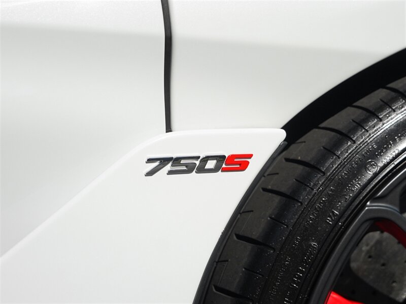 2024 McLaren 750S Spider - Photo 60 - Bonita Springs, FL 34134