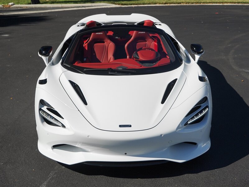 2024 McLaren 750S Spider - Photo 5 - Bonita Springs, FL 34134