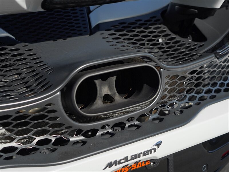 2024 McLaren 750S Spider - Photo 48 - Bonita Springs, FL 34134