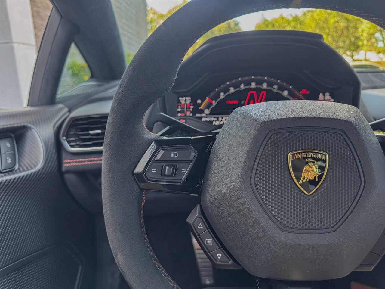 2023 Lamborghini Huracan STO photo 24