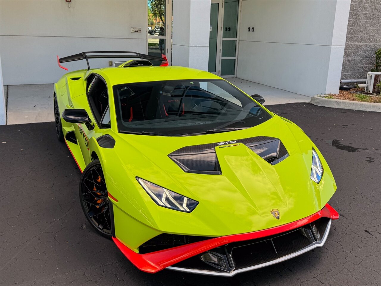 2023 Lamborghini Huracan STO photo 61
