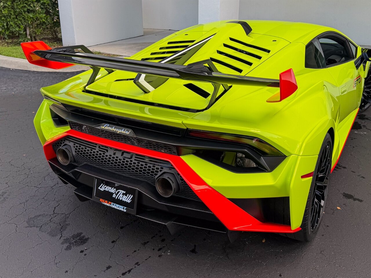 2023 Lamborghini Huracan STO photo 48