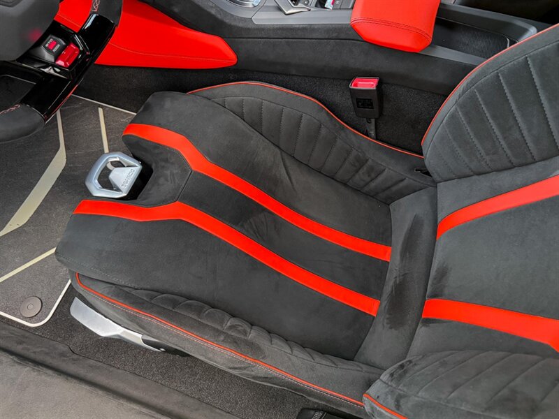 2023 Lamborghini Huracan STO   - Photo 22 - Bonita Springs, FL 34134