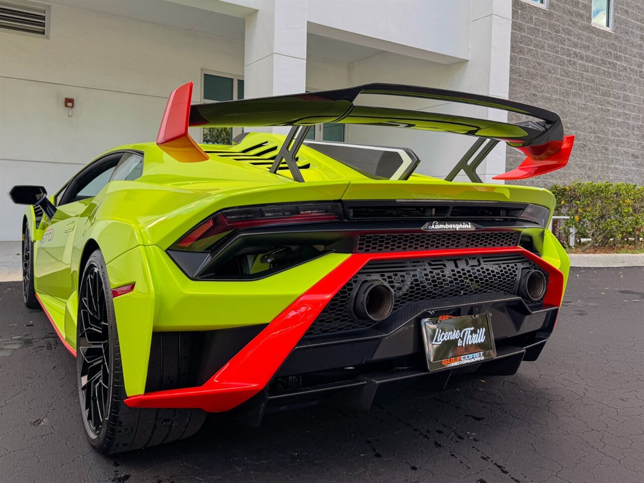 2023 Lamborghini Huracan STO photo 39