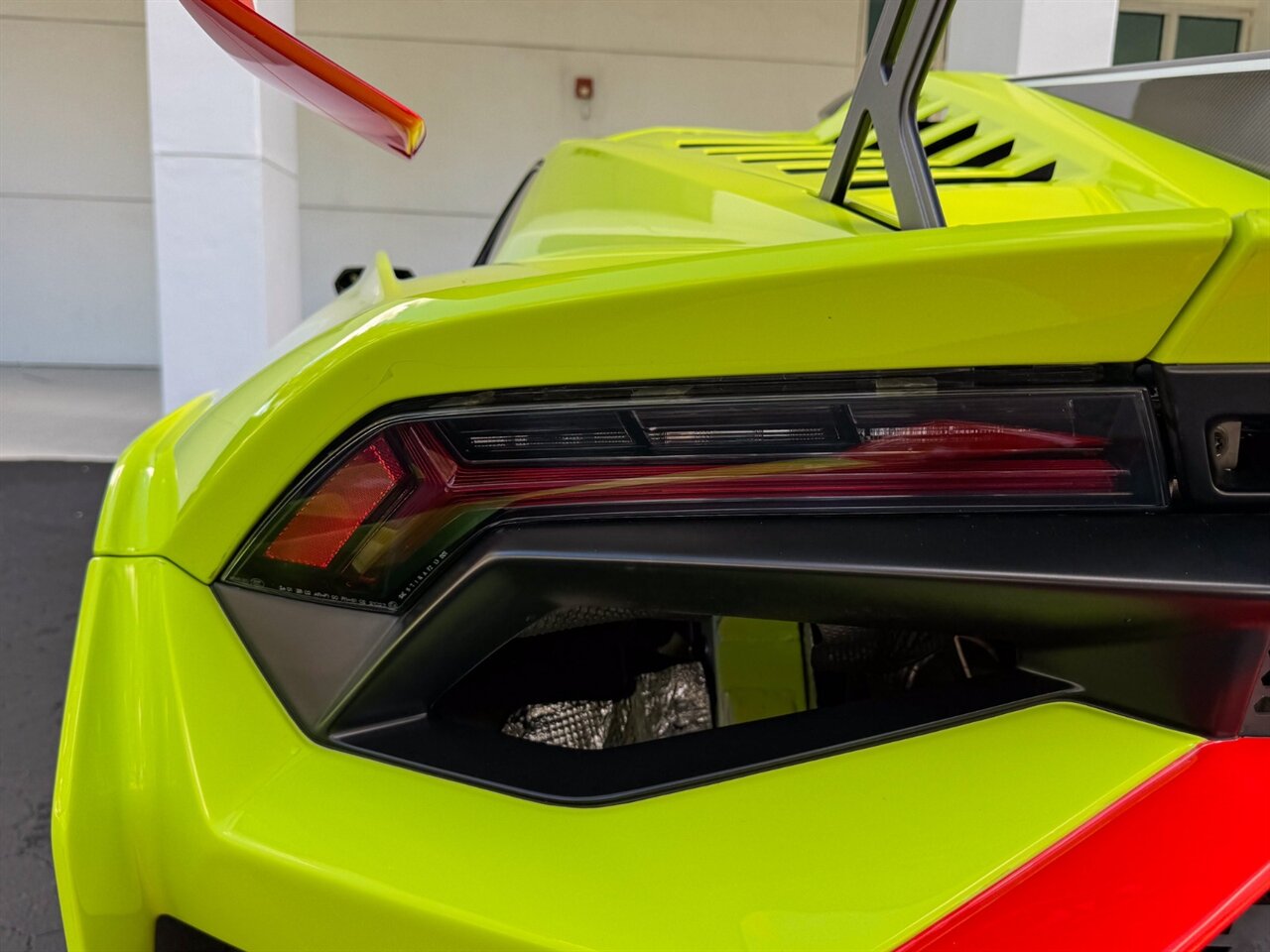 2023 Lamborghini Huracan STO photo 41