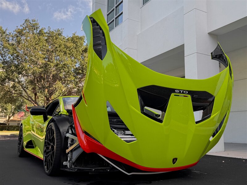 2023 Lamborghini Huracan STO   - Photo 40 - Bonita Springs, FL 34134