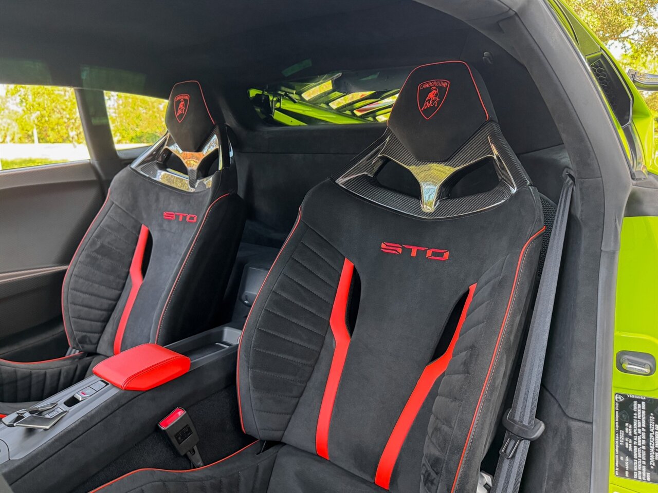 2023 Lamborghini Huracan STO photo 18
