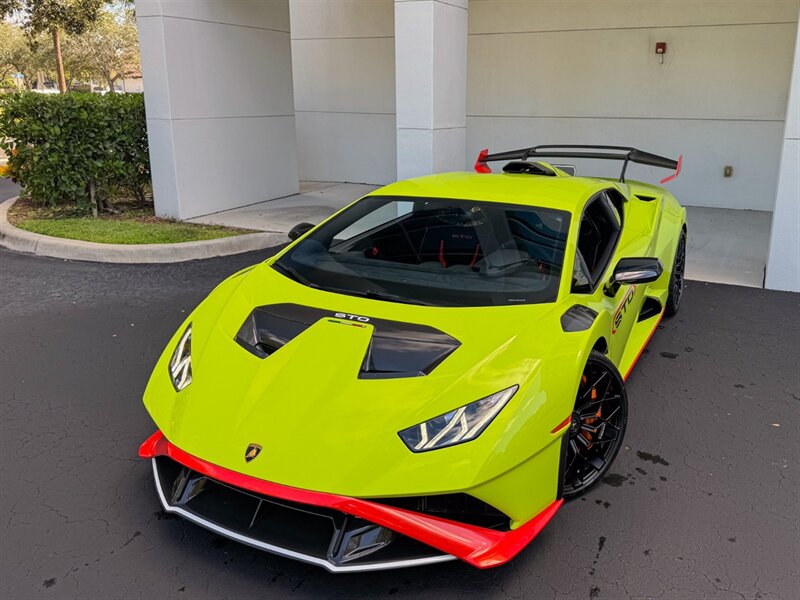 2023 Lamborghini Huracan STO   - Photo 9 - Bonita Springs, FL 34134
