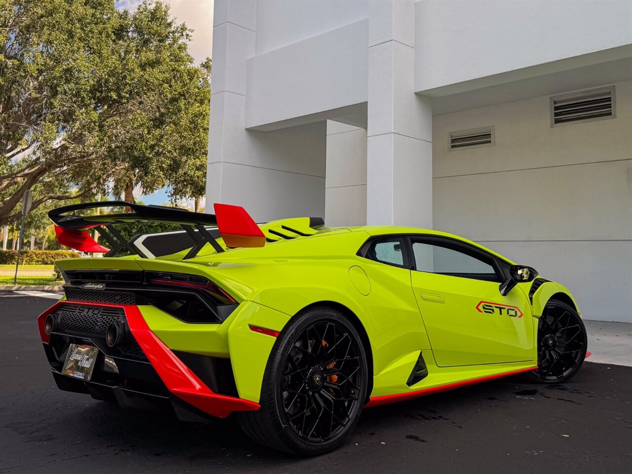 2023 Lamborghini Huracan STO photo 50