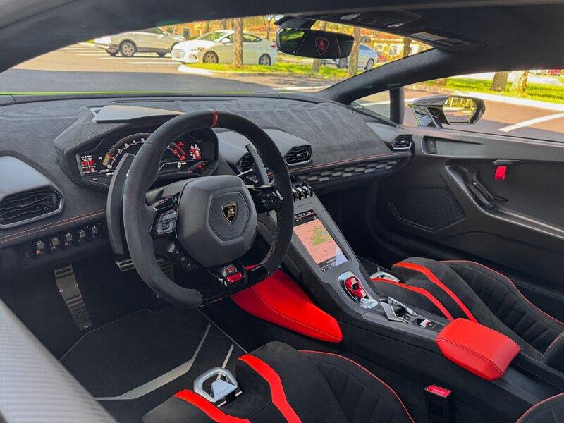 2023 Lamborghini Huracan STO  