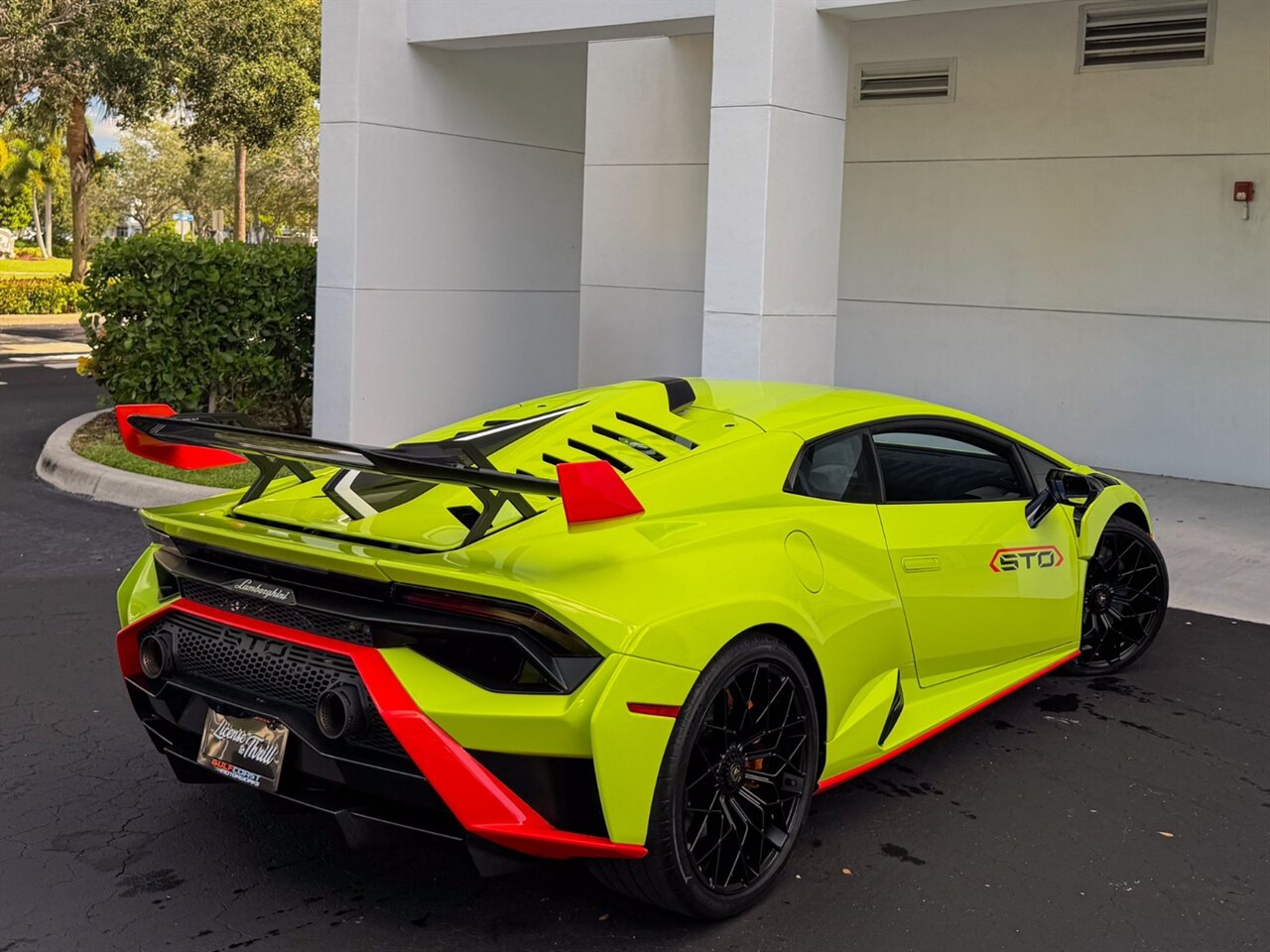 2023 Lamborghini Huracan STO photo 53
