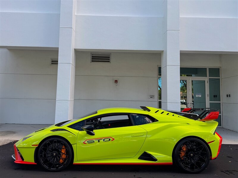 2023 Lamborghini Huracan STO   - Photo 41 - Bonita Springs, FL 34134