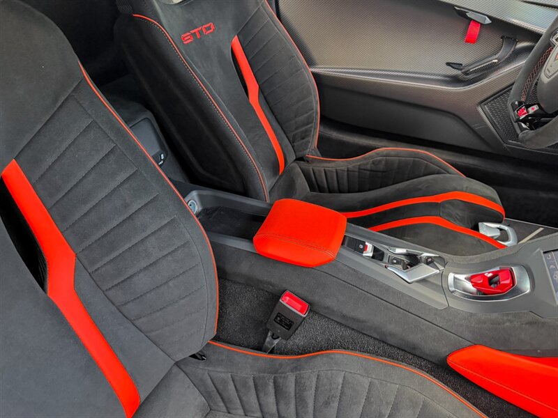 2023 Lamborghini Huracan STO   - Photo 36 - Bonita Springs, FL 34134