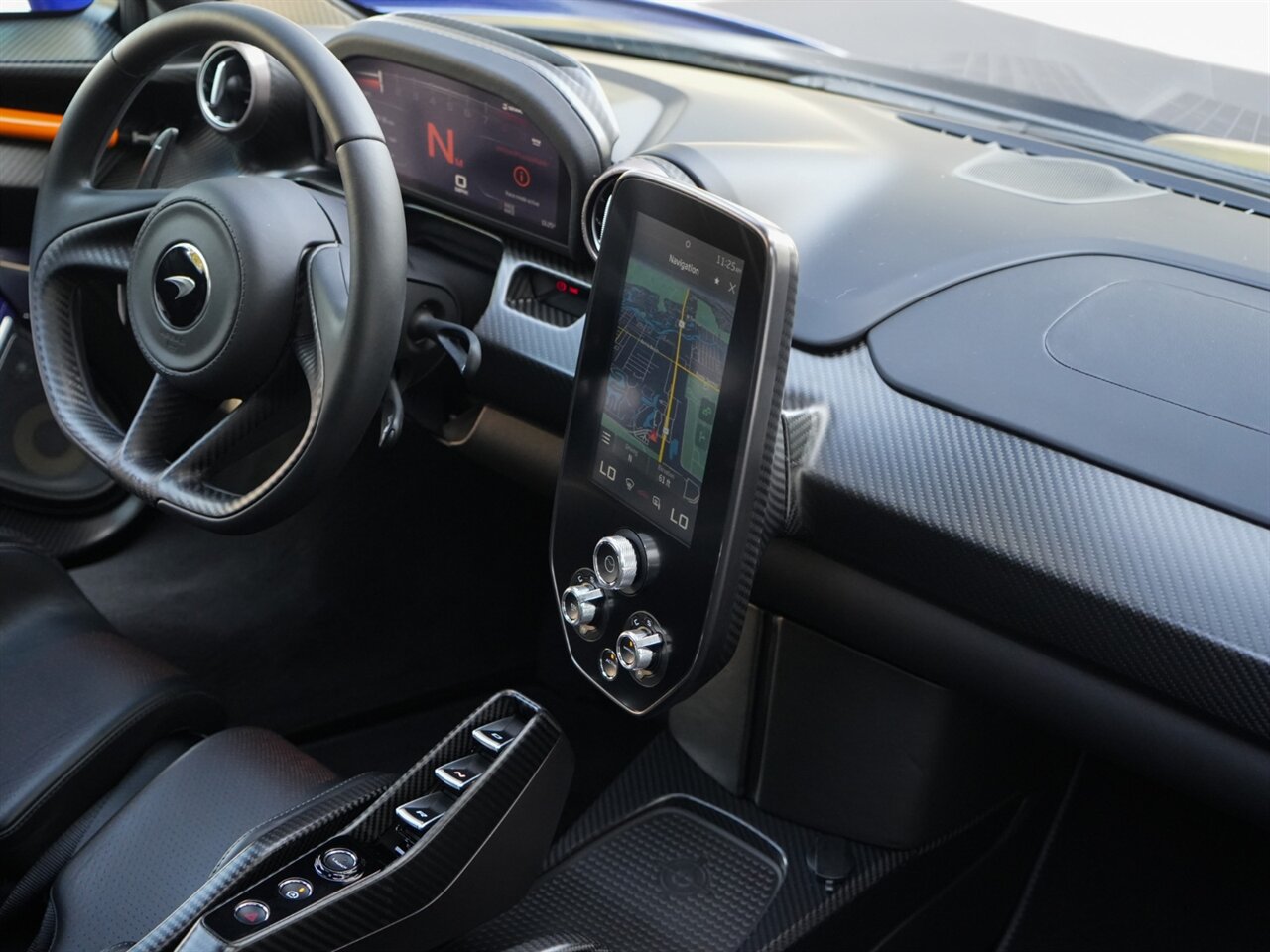 2019 McLaren Senna - Photo 33 - Bonita Springs, FL 34134