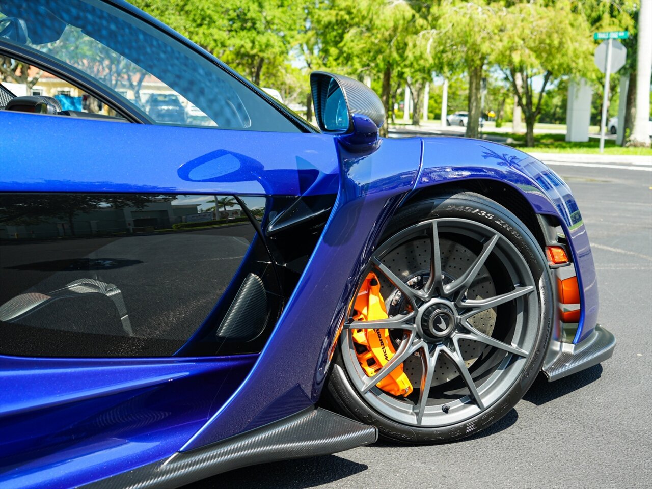 2019 McLaren Senna - Photo 57 - Bonita Springs, FL 34134