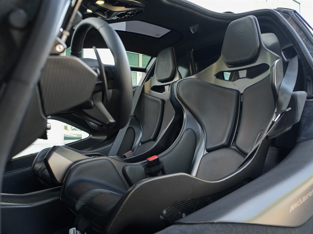 2019 McLaren Senna - Photo 22 - Bonita Springs, FL 34134