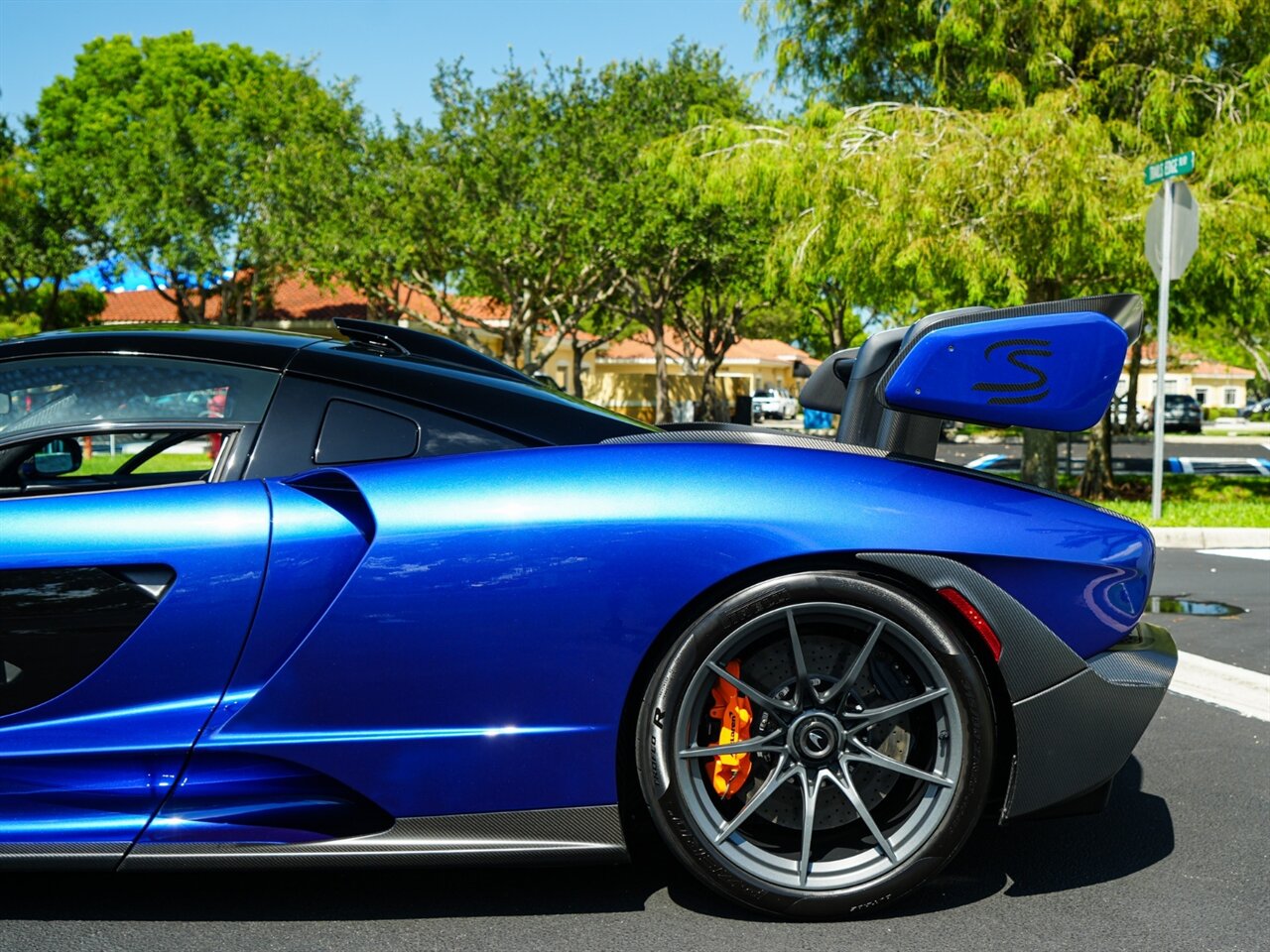 2019 McLaren Senna - Photo 39 - Bonita Springs, FL 34134