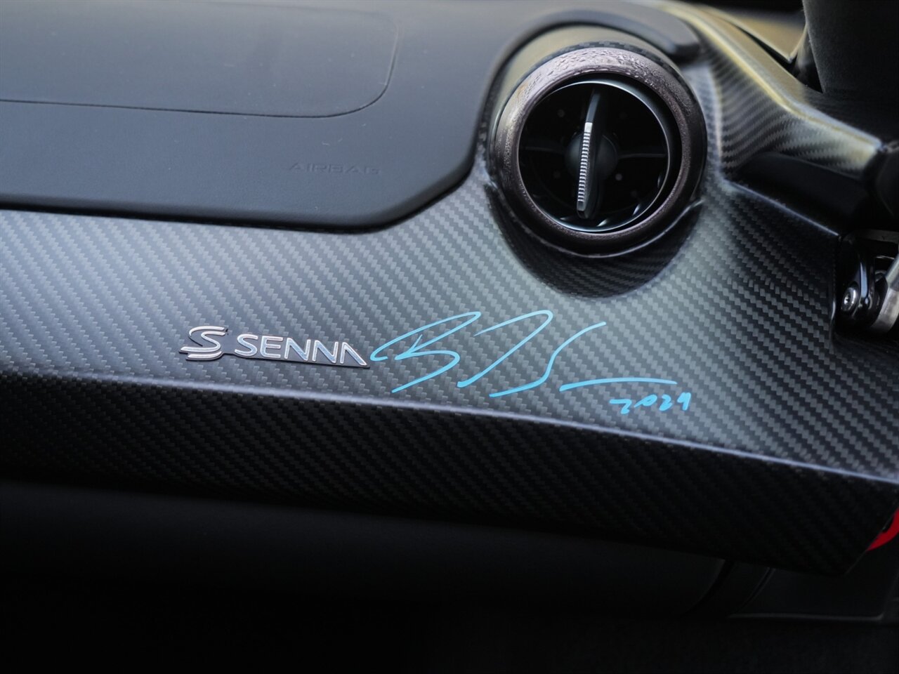 2019 McLaren Senna - Photo 34 - Bonita Springs, FL 34134