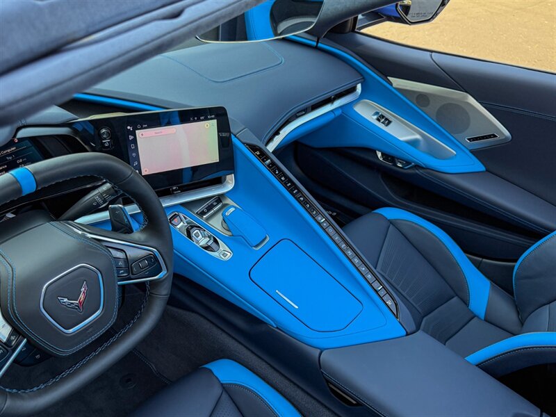 2024 Chevrolet Corvette Stingray - Photo 15 - Bonita Springs, FL 34134