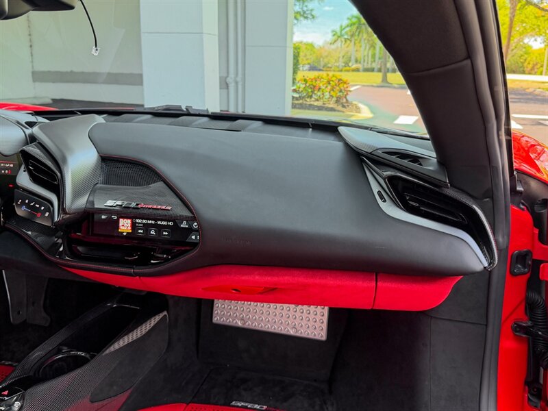 2021 Ferrari SF90 Stradale   - Photo 34 - Bonita Springs, FL 34134