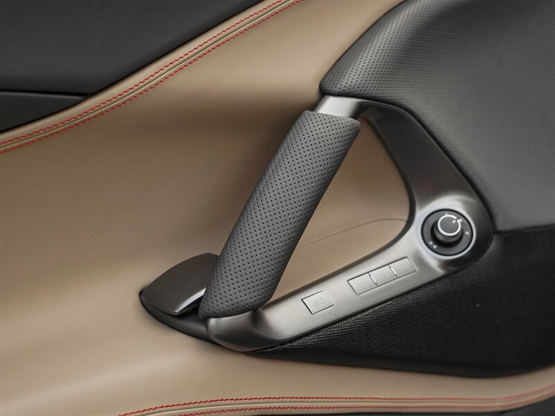 2022 Ferrari 812 GTS - Photo 28 - Bonita Springs, FL 34134