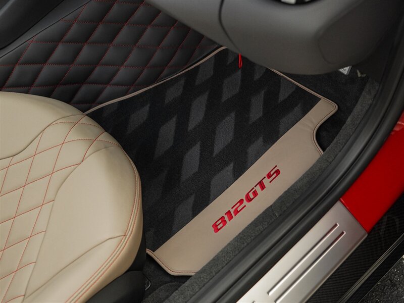 2022 Ferrari 812 GTS - Photo 41 - Bonita Springs, FL 34134