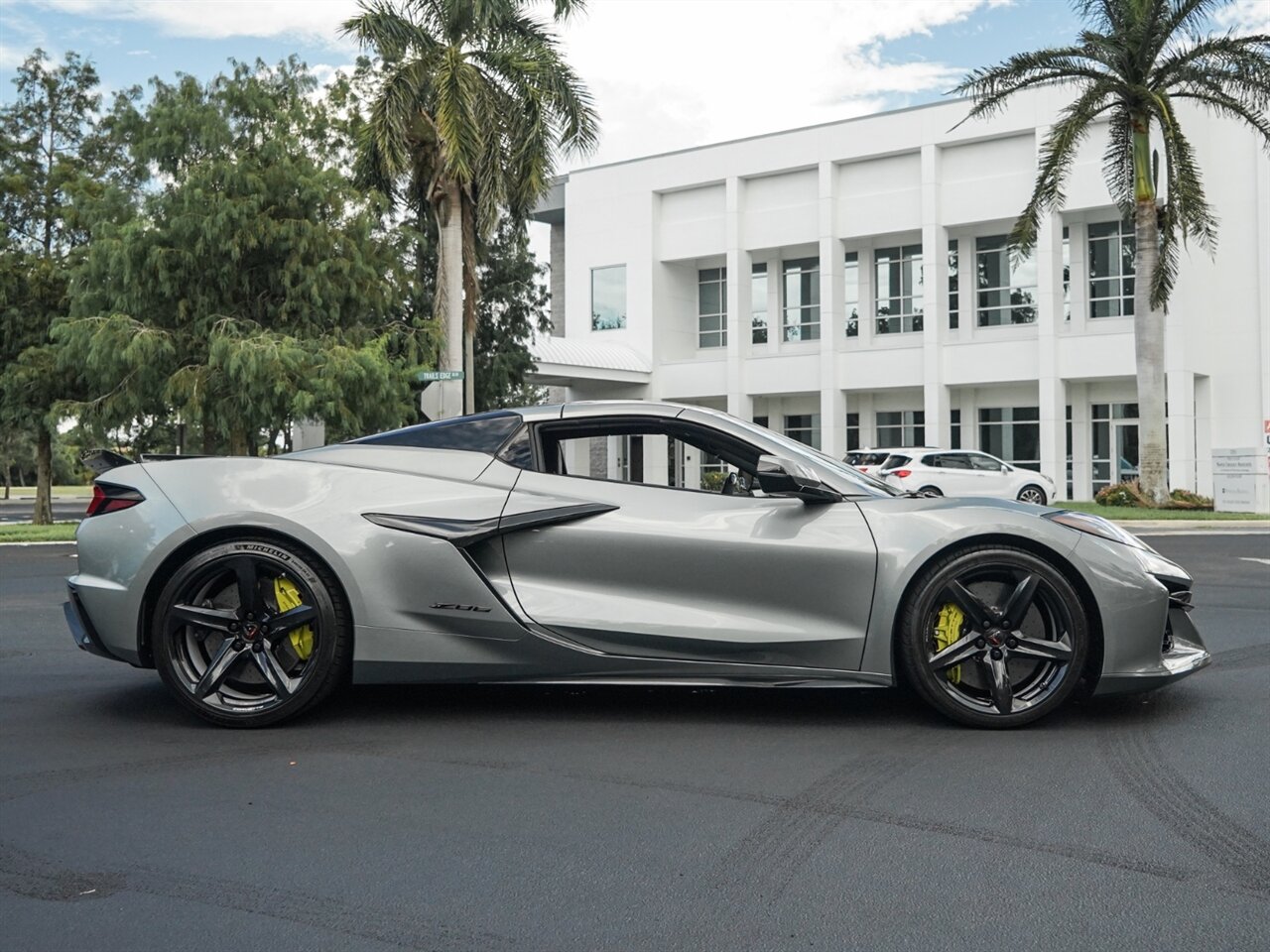 2024 Chevrolet Corvette Z06   - Photo 75 - Bonita Springs, FL 34134