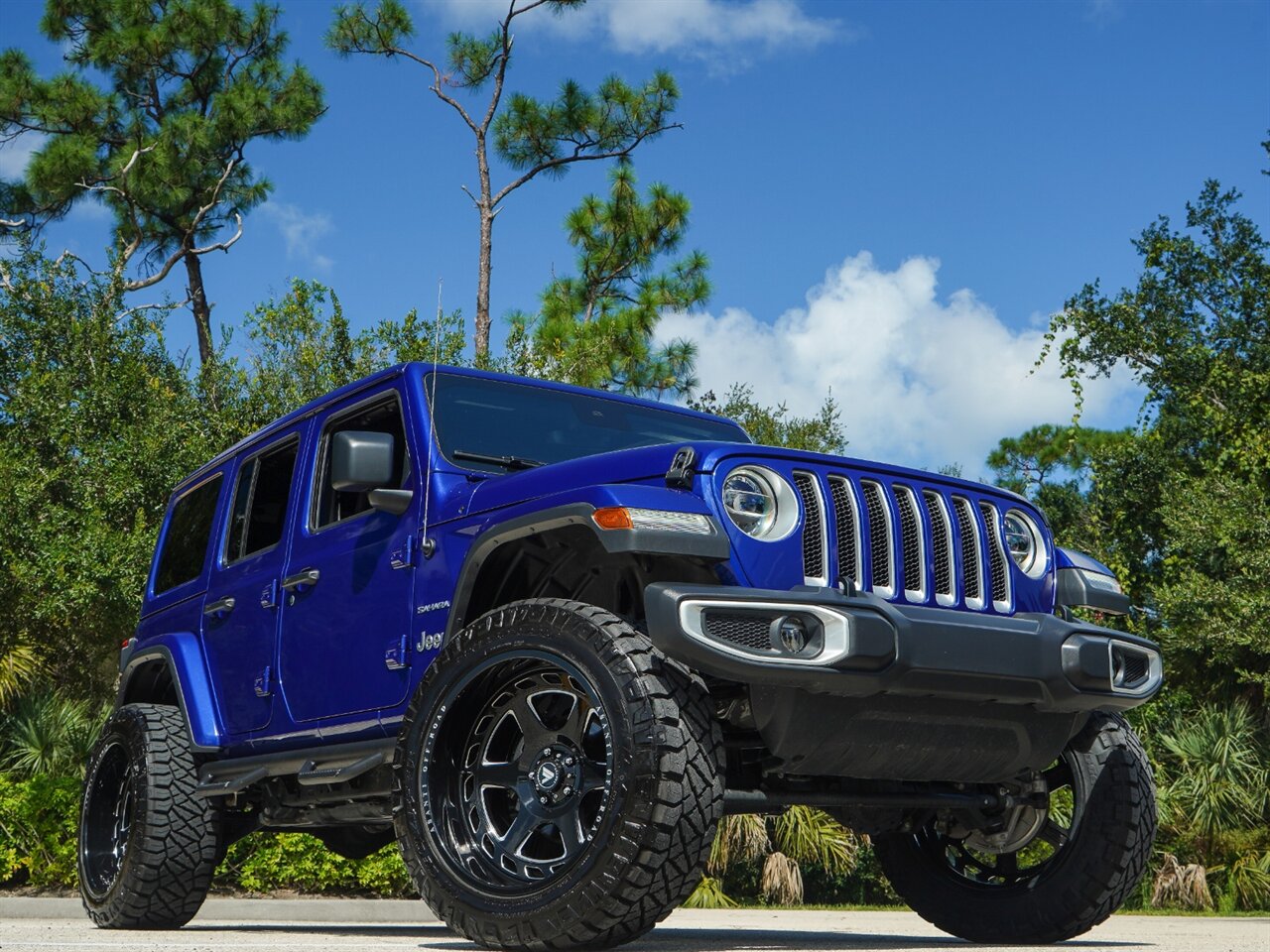 2019 Jeep Wrangler Unlimited Sahara   - Photo 28 - Bonita Springs, FL 34134