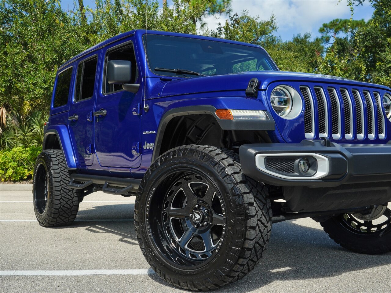 2019 Jeep Wrangler Unlimited Sahara   - Photo 29 - Bonita Springs, FL 34134