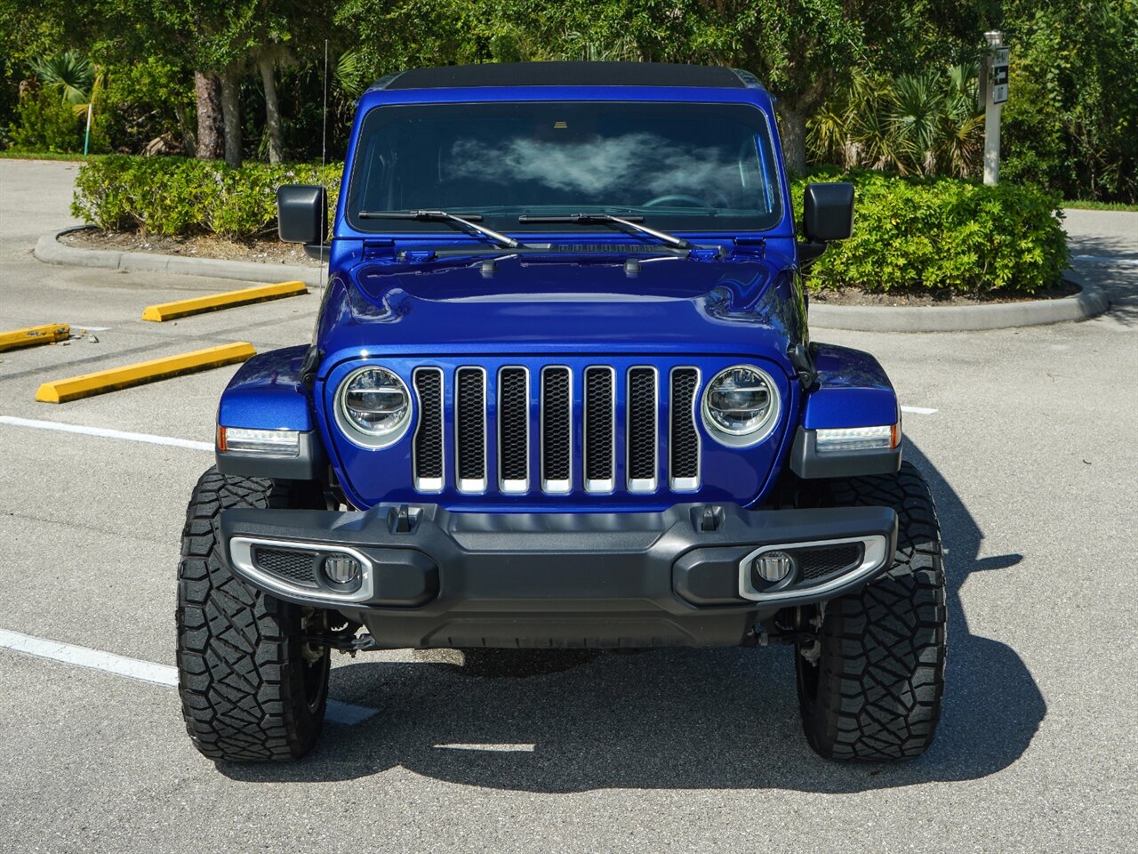 2019 Jeep Wrangler Unlimited Sahara   - Photo 6 - Bonita Springs, FL 34134