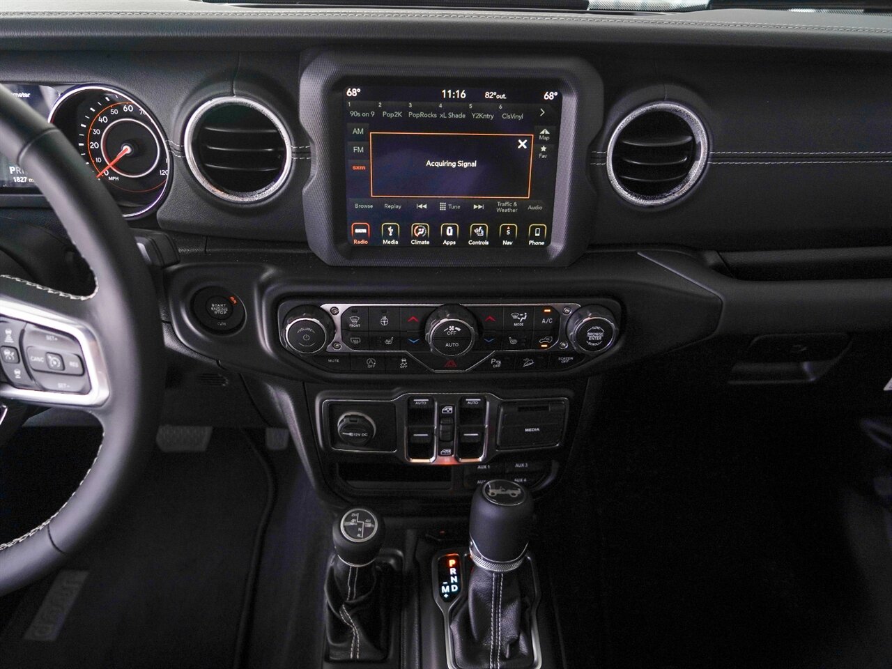 2019 Jeep Wrangler Unlimited Sahara   - Photo 11 - Bonita Springs, FL 34134