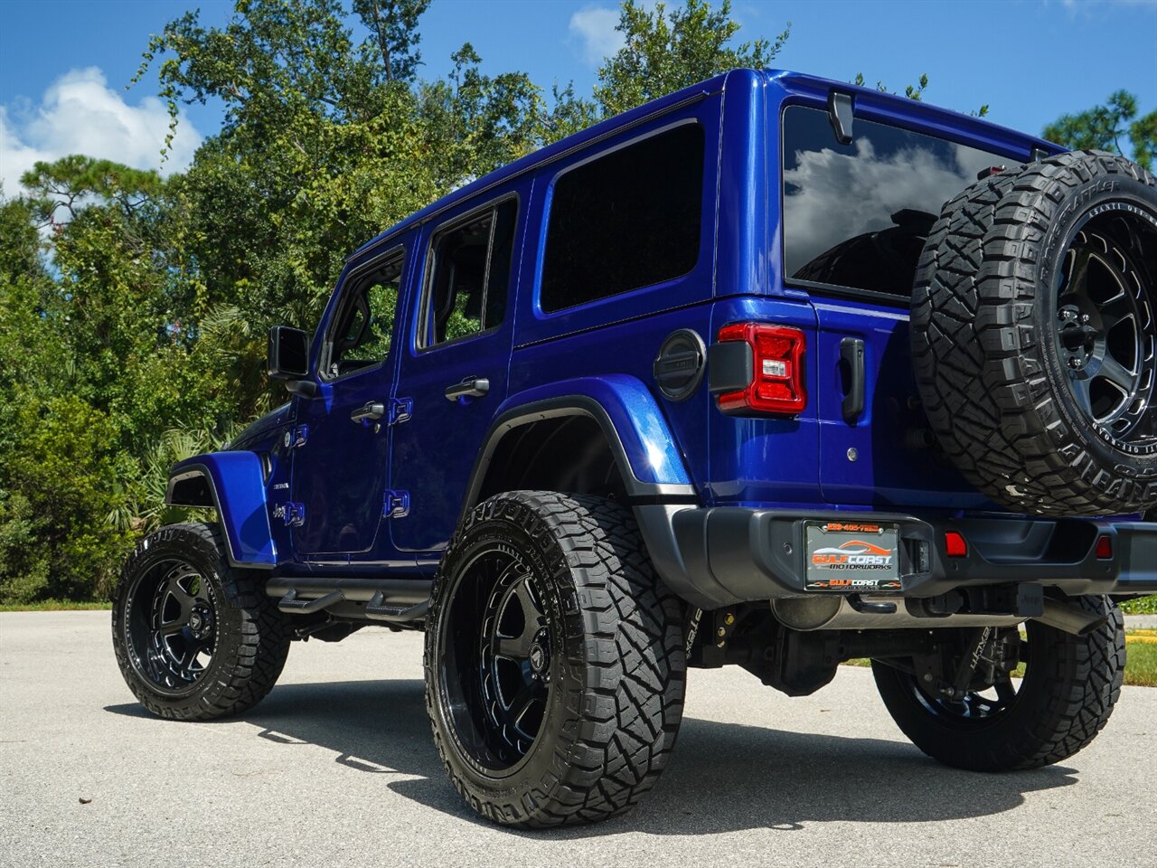 2019 Jeep Wrangler Unlimited Sahara   - Photo 46 - Bonita Springs, FL 34134