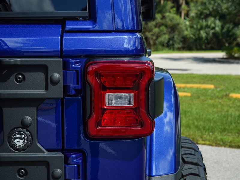 2019 Jeep Wrangler Unlimited Sahara - Photo 35 - Bonita Springs, FL 34134