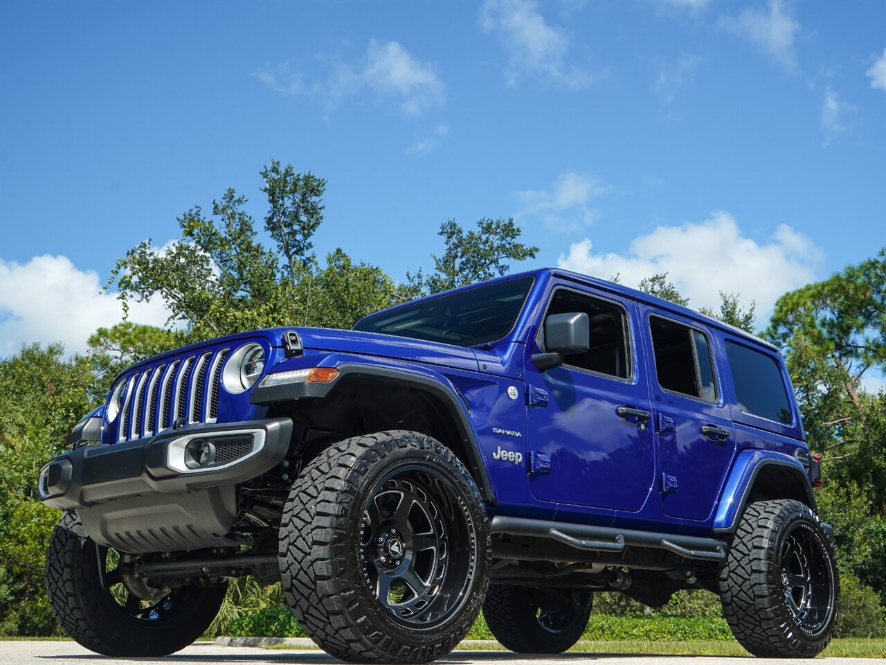 2019 Jeep Wrangler Unlimited Sahara   - Photo 49 - Bonita Springs, FL 34134