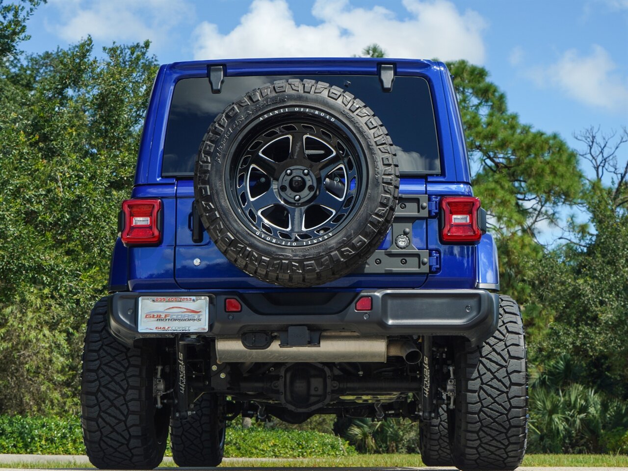 2019 Jeep Wrangler Unlimited Sahara   - Photo 34 - Bonita Springs, FL 34134