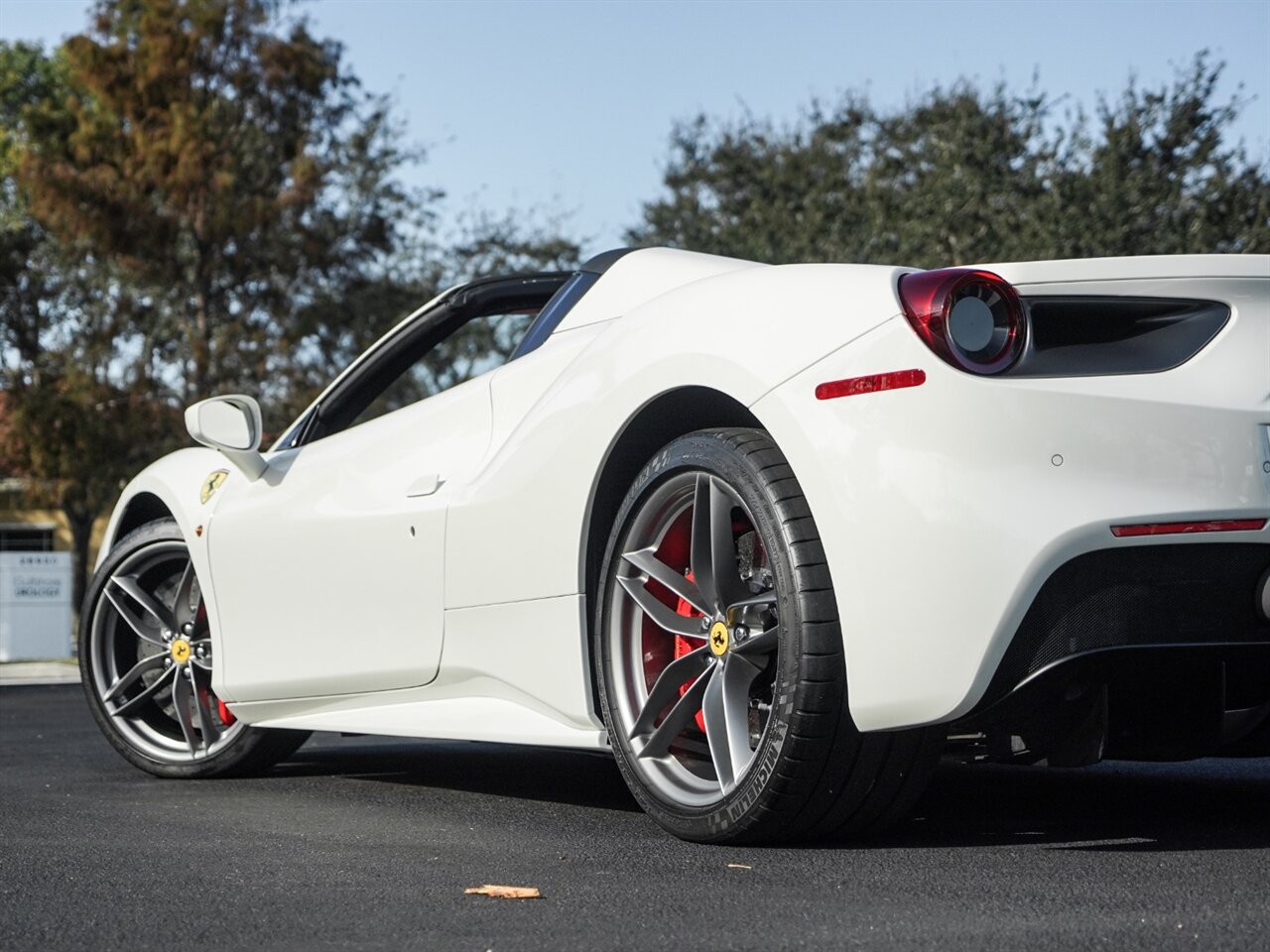 2018 Ferrari 488 Spider   - Photo 49 - Bonita Springs, FL 34134