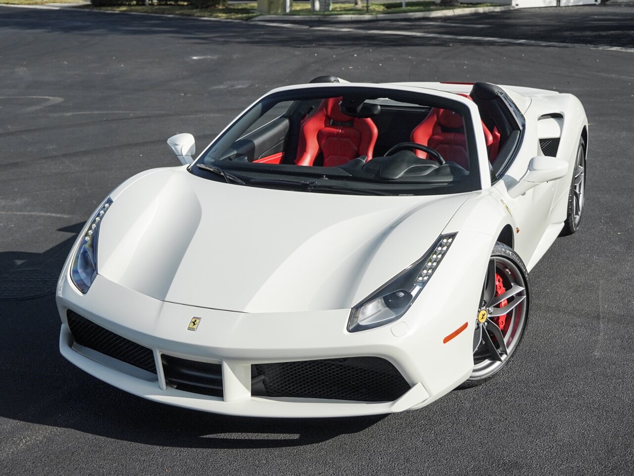 2018 Ferrari 488 Spider   - Photo 8 - Bonita Springs, FL 34134