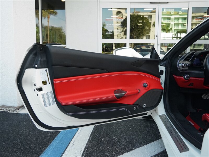 2018 Ferrari 488 Spider - Photo 24 - Bonita Springs, FL 34134