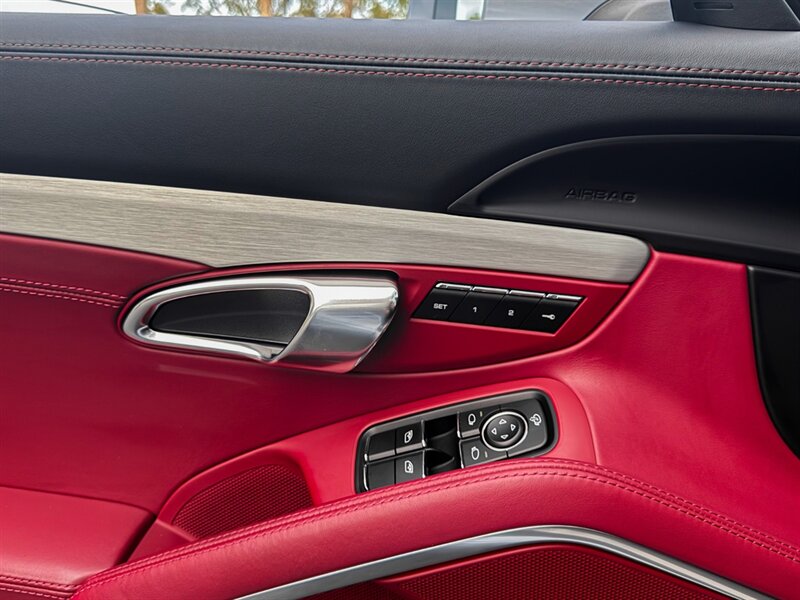 2018 Porsche 911 Targa 4S - Photo 27 - Bonita Springs, FL 34134