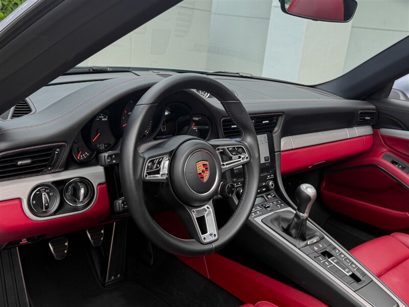 2018 Porsche 911 Targa 4S - Photo 12 - Bonita Springs, FL 34134