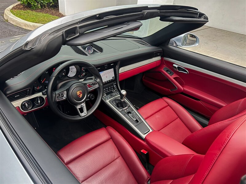2018 Porsche 911 Targa 4S - Photo 2 - Bonita Springs, FL 34134