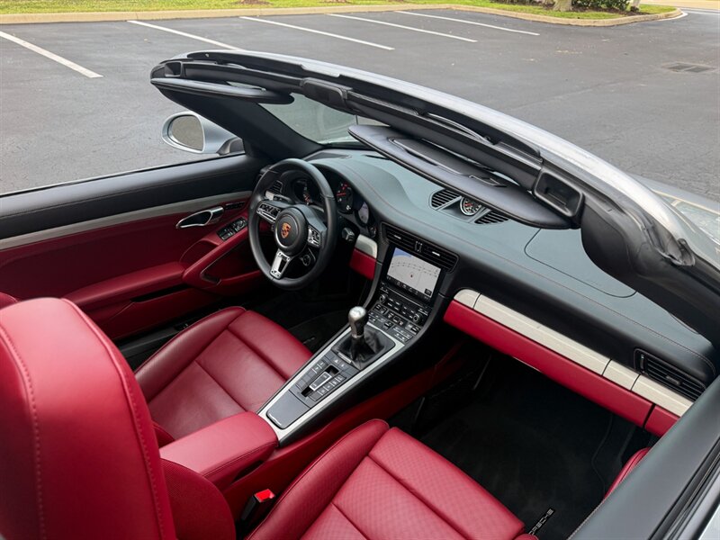 2018 Porsche 911 Targa 4S - Photo 32 - Bonita Springs, FL 34134