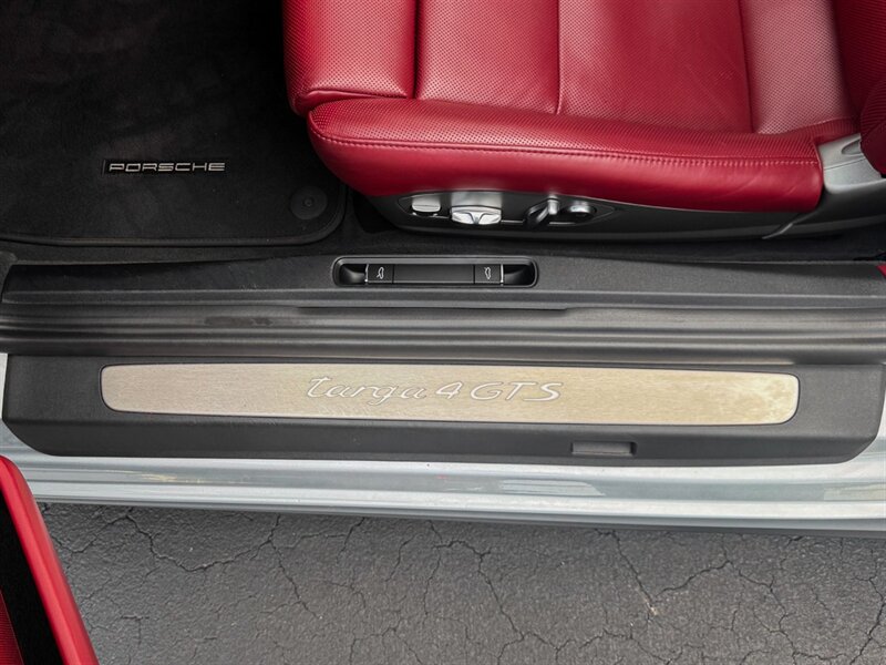 2018 Porsche 911 Targa 4S - Photo 29 - Bonita Springs, FL 34134