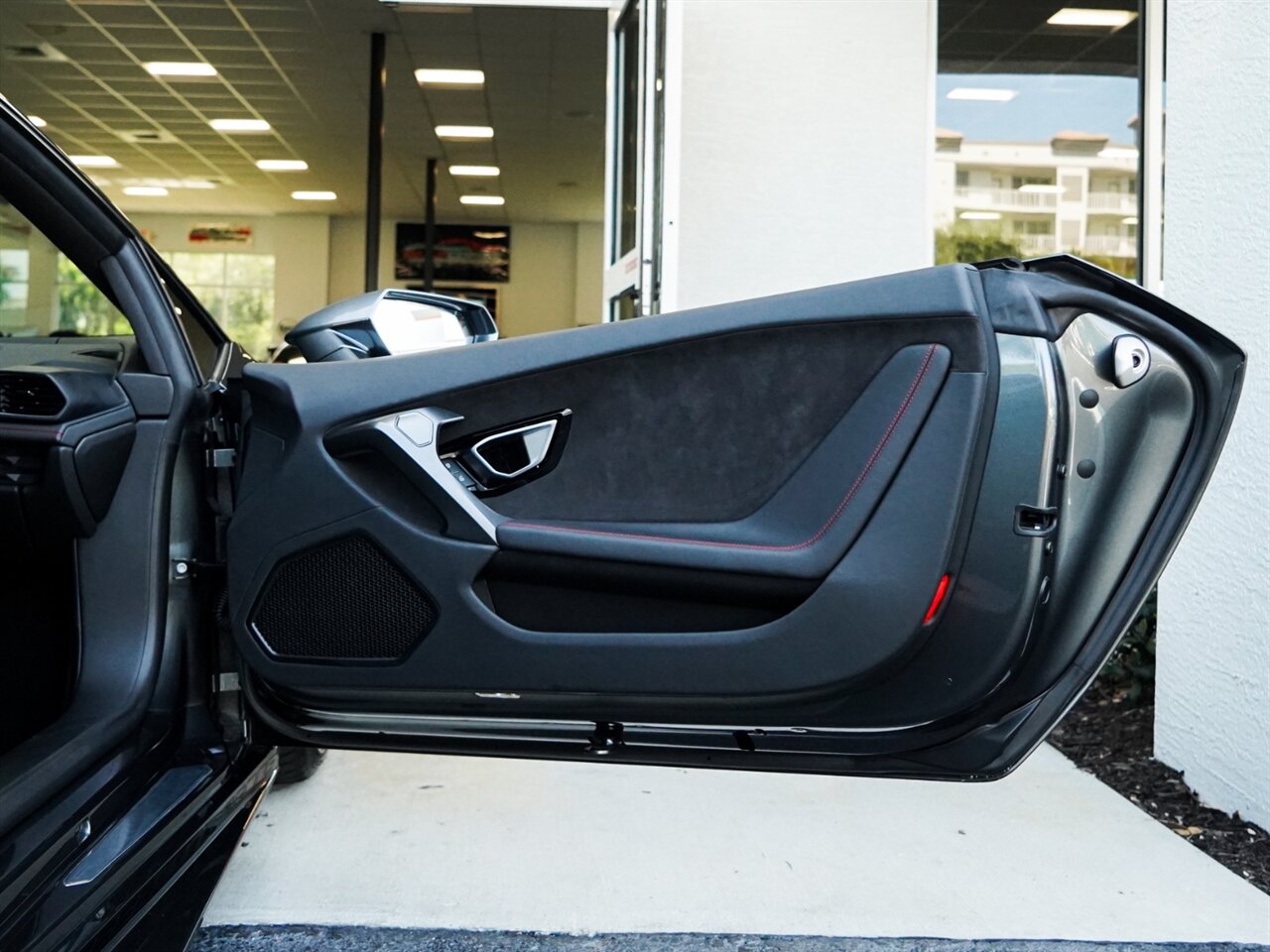 2015 Lamborghini Huracan Underground   - Photo 27 - Bonita Springs, FL 34134