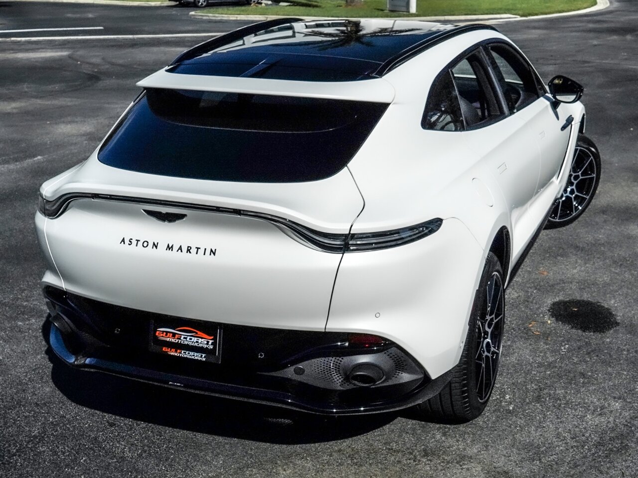 2021 Aston Martin DBX   - Photo 43 - Bonita Springs, FL 34134