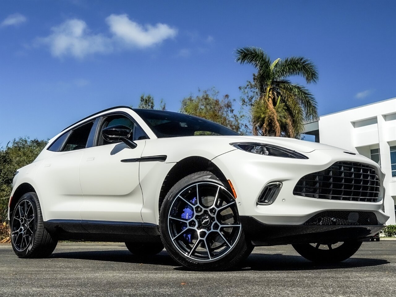 2021 Aston Martin DBX   - Photo 49 - Bonita Springs, FL 34134